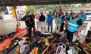 PLN Unit Pelaksana Pelayanan Pelanggan (UP3) secara konsisten menggelar apel rutin kesiapan pasukan dan inspeksi peralatan kepada seluruh mitra kerja PLN,