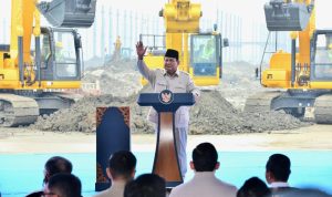 PT PLN (Persero) resmi memasok listrik sebesar 55,4 megavolt ampere (MVA) ke pabrik baterai kendaraan listrik milik PT Contemporary Amperex Technology Indonesia Battery (CATIB) di Kawasan Industri Karawang, Jawa Barat.