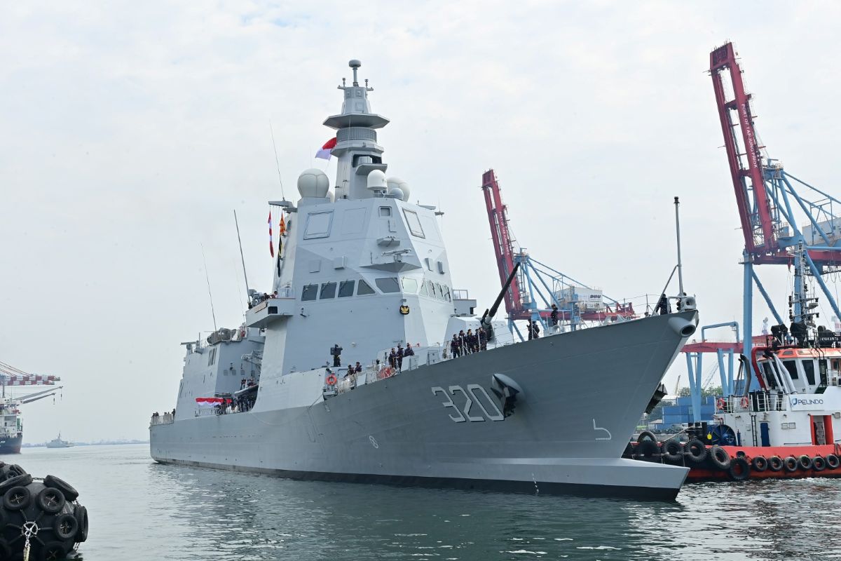 PLN PLN-TNI AL Kolaborasi Perkuat Pertahanan Laut Indonesia