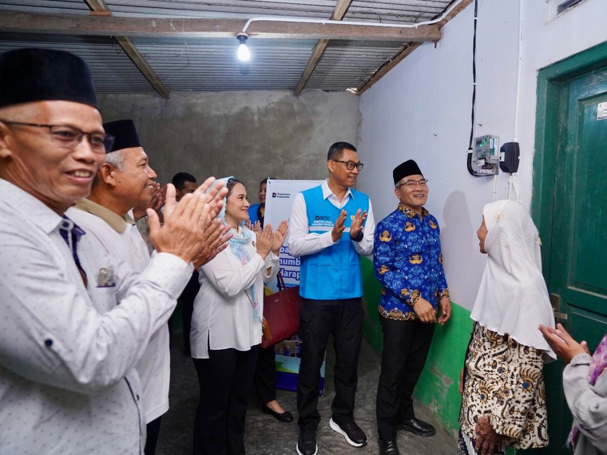 Hari Listrik Nasional (HLN) ke-80, PT PLN (Persero) kembali menyalakan harapan bagi lebih dari delapan ribu keluarga prasejahtera di Indonesia.