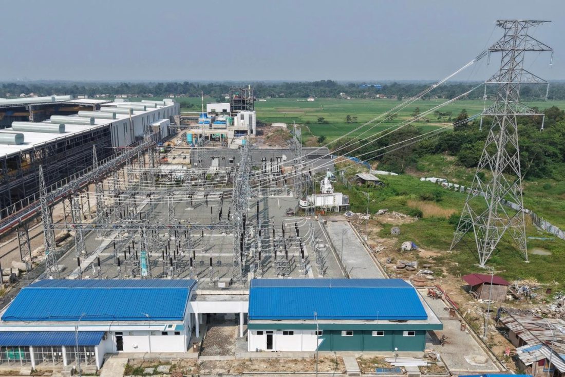 PT Lautan Baja Indonesia (LBI), produsen baja konstruksi nasional yang berlokasi di kawasan industri Cikande, Kabupaten Serang, Banten, kini beroperasi lebih optimal setelah pasokan listrik dari PT PLN (Persero) meningkat menjadi 80 megavolt ampere (MVA).