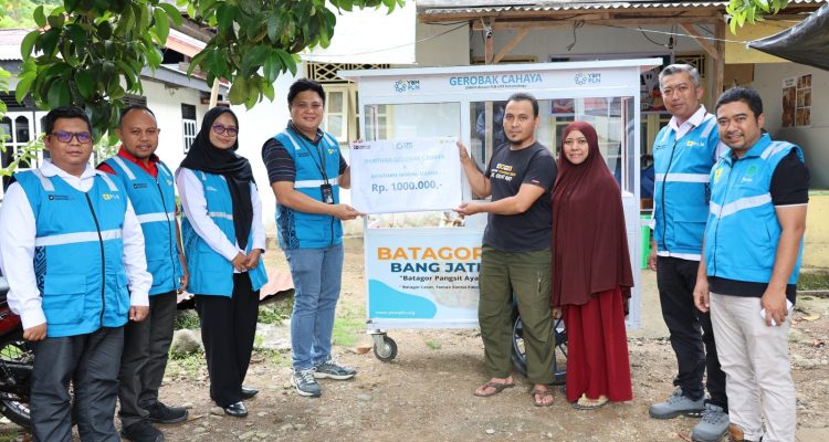 PLN UID Suluttenggo Masih dalam momentum penuh berkah Hari Raya Idul Adha 1447 Hijriah, PT PLN (Persero) melalui Yayasan Baitul Maal (YBM) PLN UP3 Kotamobagu kembali menegaskan komitmennya dalam pemberdayaan ekonomi umat.