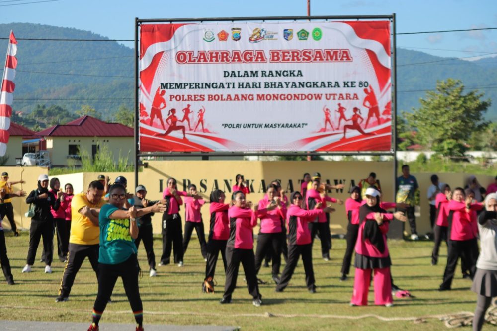 Hari Bhayangkara ke-80 Tahun 2026, Polres Bolaang Mongondow Utara (Bolmut) menggelar olahraga bersama yang melibatkan unsur
