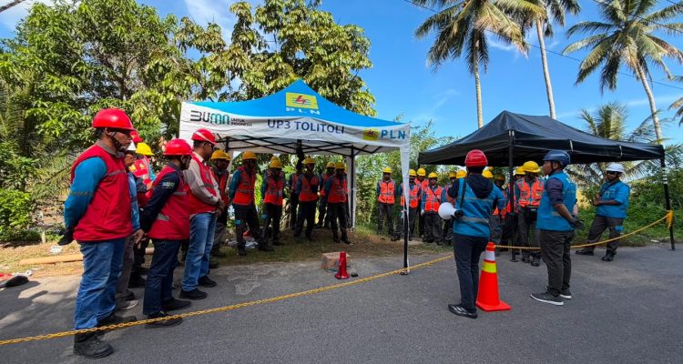 PLN UP3 Toli Toli PT PLN (Persero) Unit Pelaksana Pelayanan Pelanggan (UP3) Tolitoli menyelenggarakan kegiatan Kampus Yantek (Pelayanan Teknik).
