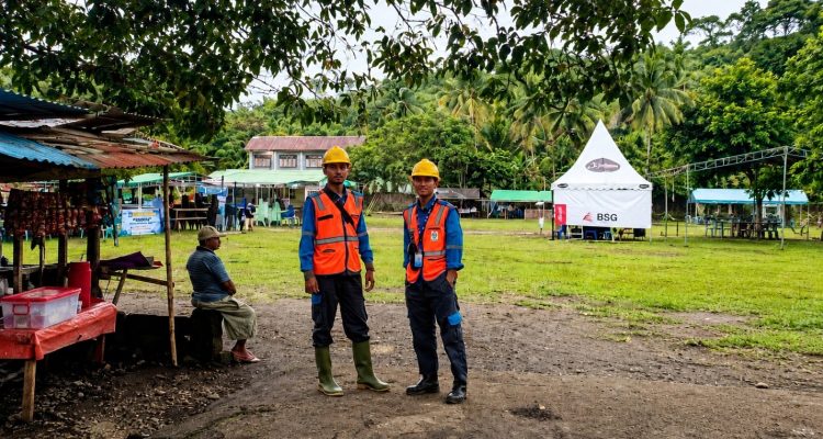 PT PLN (Persero) menegaskan komitmennya dalam mendukung kegiatan kemasyarakatan dan pelestarian budaya lokal melalui penyediaan pasokan listrik yang andal.