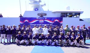 Komandan Kodaeral (Dankodaeral) VIII Laksda TNI Dery Triesananto Suhendi memimpin Upacara Pelepasan Ekspedisi Rupiah Berdaulat Tahun 2026.