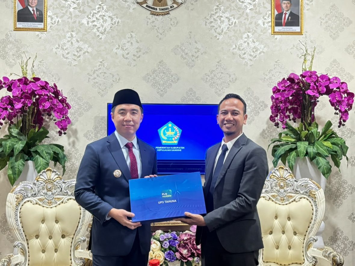 Dalam rangka memperingati Hari Pelanggan Nasional (HPN) 2026, PT PLN (Persero) UP3 Tahuna menunjukkan komitmen nyata untuk terus hadir lebih dekat dengan masyarakat melalui serangkaian kegiatan strategis.