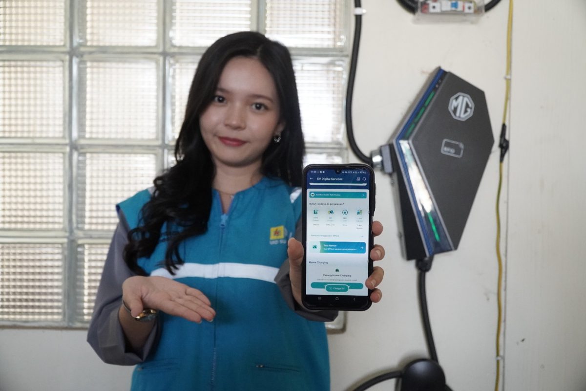 Komitmen PT PLN (Persero) dalam mendukung ekosistem kendaraan listrik (Electric Vehicle/EV) di Indonesia terus diperkuat.