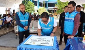 Usman Bangun PT PLN (Persero) Unit Pelaksana Pelayanan Pelanggan (UP3) Kotamobagu meresmikan Gedung Pekerjaan Dalam Keadaan Bertegangan (PDKB) Bogani, Rabu (23/9).