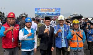 PT PLN (Persero) Unit Pelaksana Pelayanan Pelanggan (UP3) Manado dalam mengawal keandalan suplai listrik pada Upacara Peringatan Hari Ulang Tahun (HUT) ke-81 Tentara Nasional Indonesia (TNI) yang dihelat di Apron Lanudal Manado, Senin (5/10).