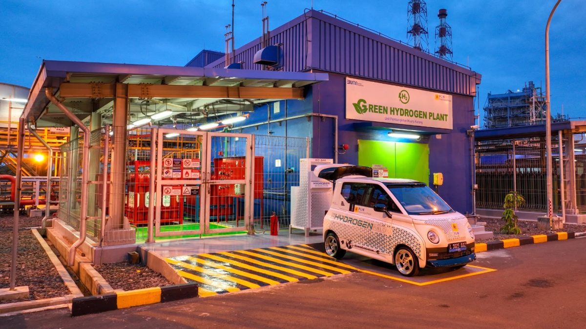 PT PLN (Persero) melalui subholding PT PLN Nusantara Power (PLN NP) dan PT PLN Indonesia Power (PLN IP) meraih empat penghargaan ASEAN Energy Awards 2026 atas inovasi di bidang energi bersih yang berkelanjutan.